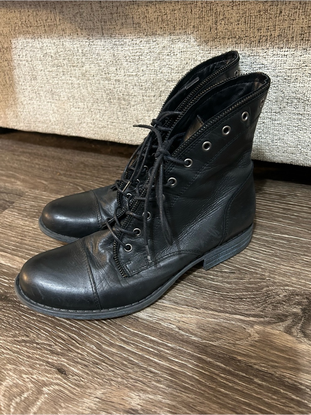 Mix Mooz Lynette Black Leather Lace-Up Boots Sz 9 Asymmetrical Zipper Trim
